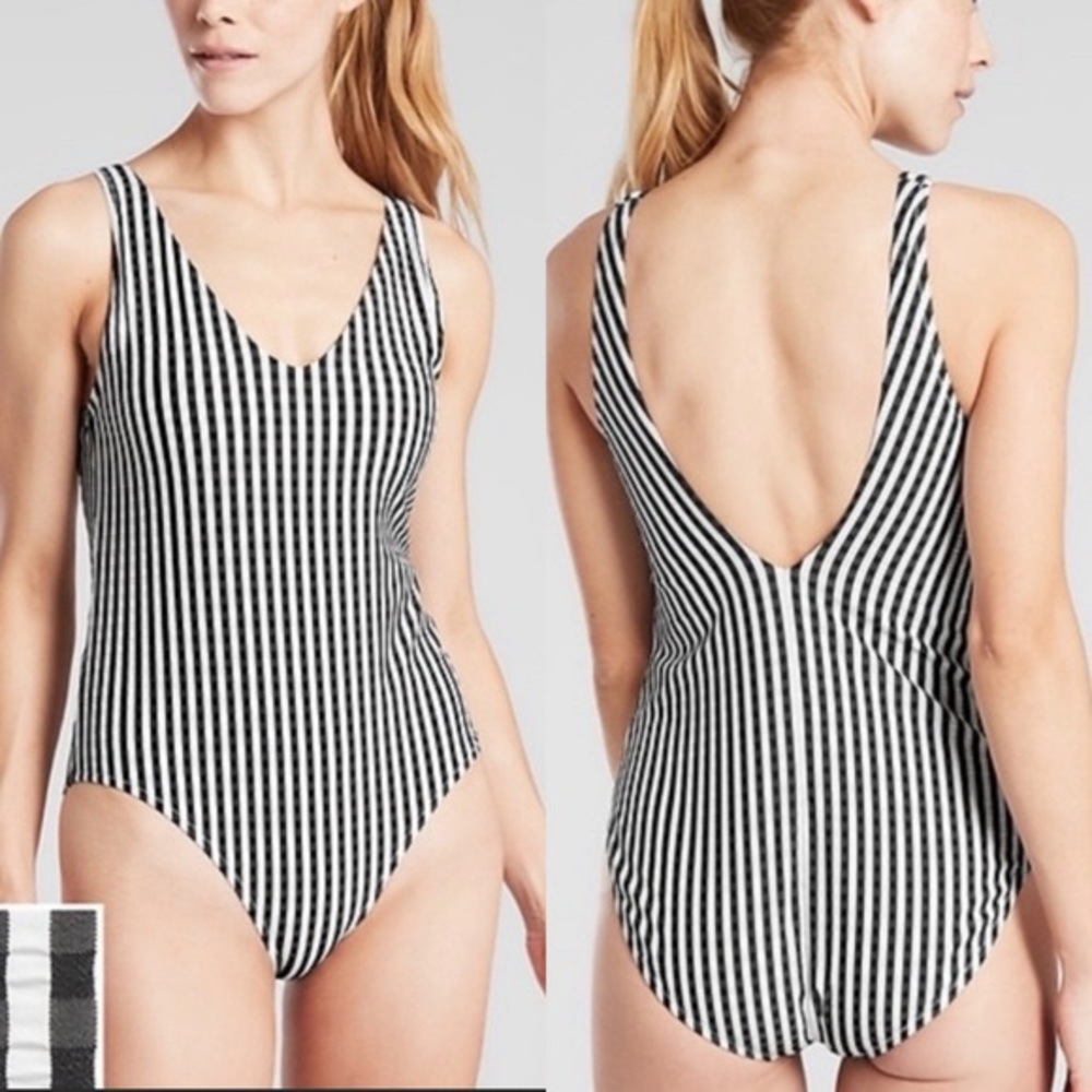Athleta seersucker swim suit size M